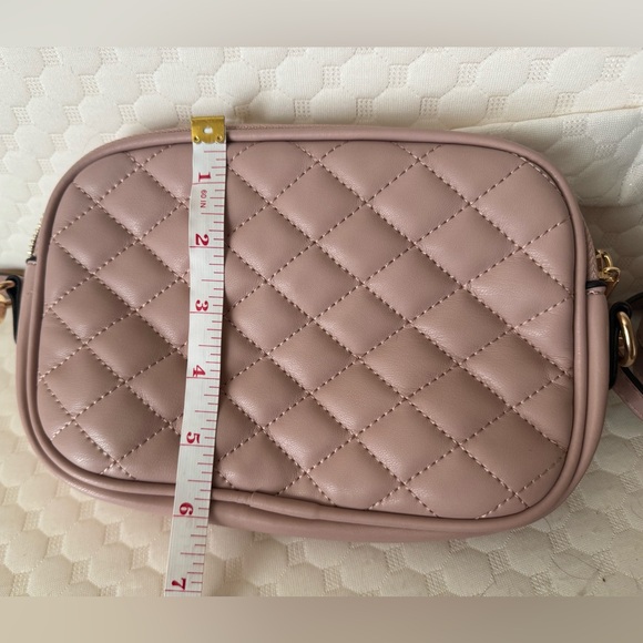 New Mali + Lili Ava Vegan Leather Quilted Crossbody in Mauve - Picture 7 of 13